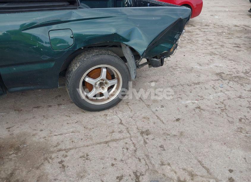 Photo 6 of 2001 Toyota Tacoma (VIN 5TENL42N01Z825907)