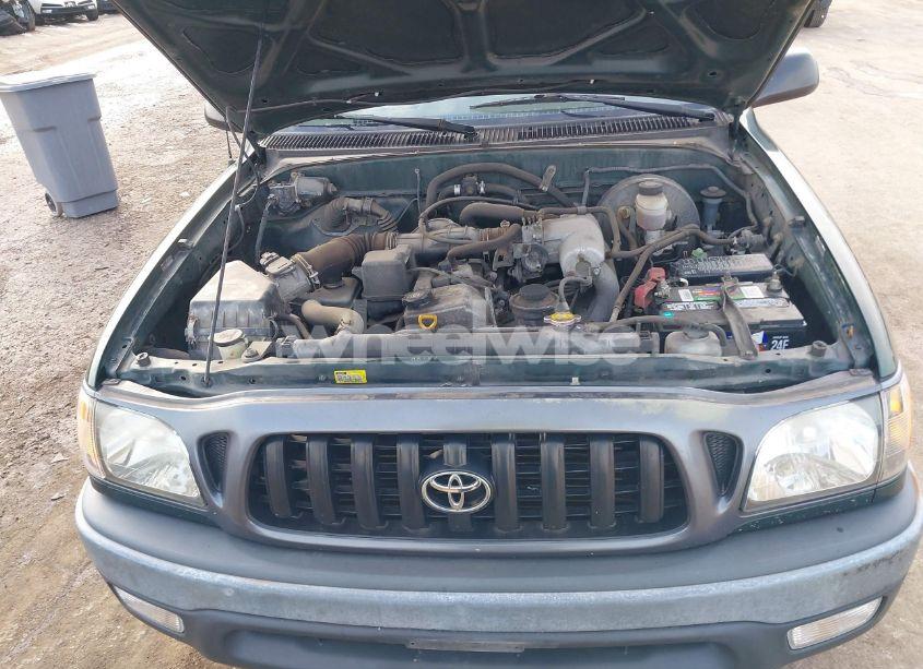 Photo 10 of 2002 Toyota Tacoma (VIN 5TENL42N02Z004159)