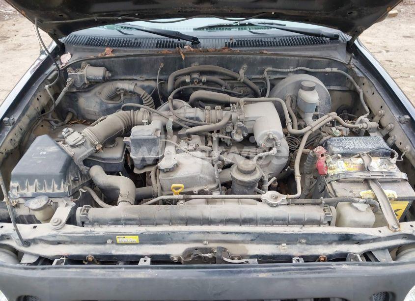 Photo 10 of 2002 Toyota Tacoma (VIN 5TENL42N02Z064281)