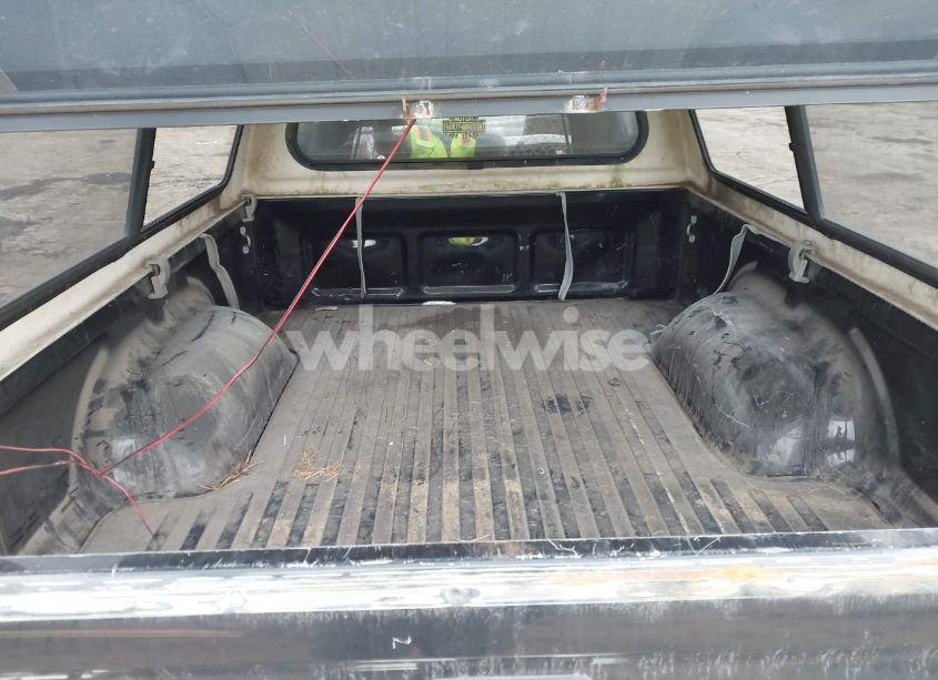 Photo 8 of 2002 Toyota Tacoma (VIN 5TENL42N02Z064281)