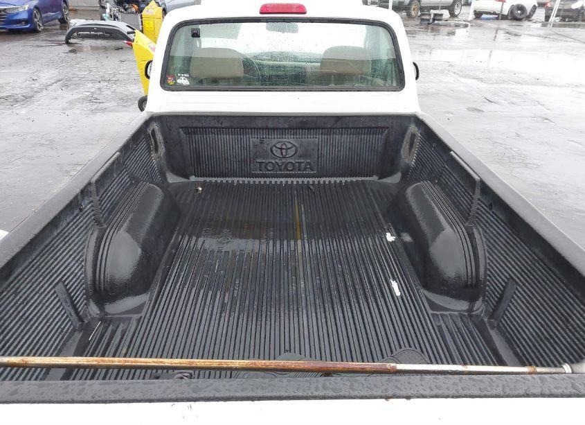 Photo 8 of 2004 Toyota Tacoma (VIN 5TENL42N04Z332717)