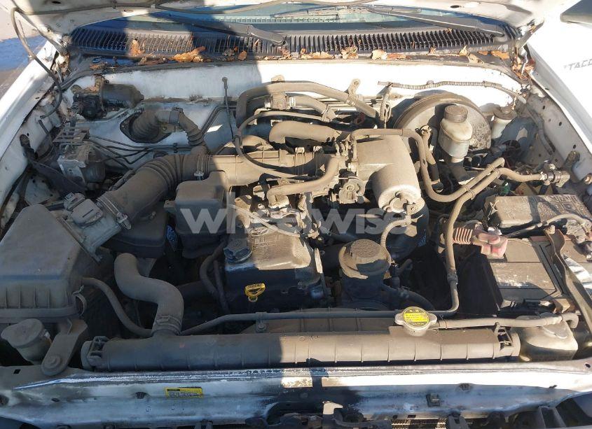 Photo 10 of 2004 Toyota Tacoma (VIN 5TENL42N04Z385529)