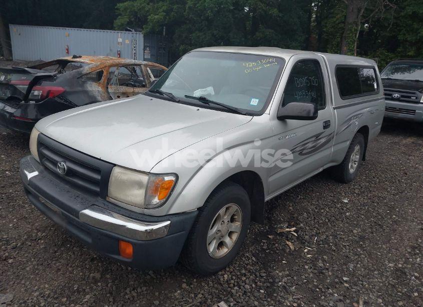 Photo 2 of 2000 Toyota Tacoma (VIN 5TENL42N0YZ703316)