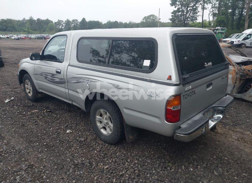 Photo 3 of 2000 Toyota Tacoma (VIN 5TENL42N0YZ703316)