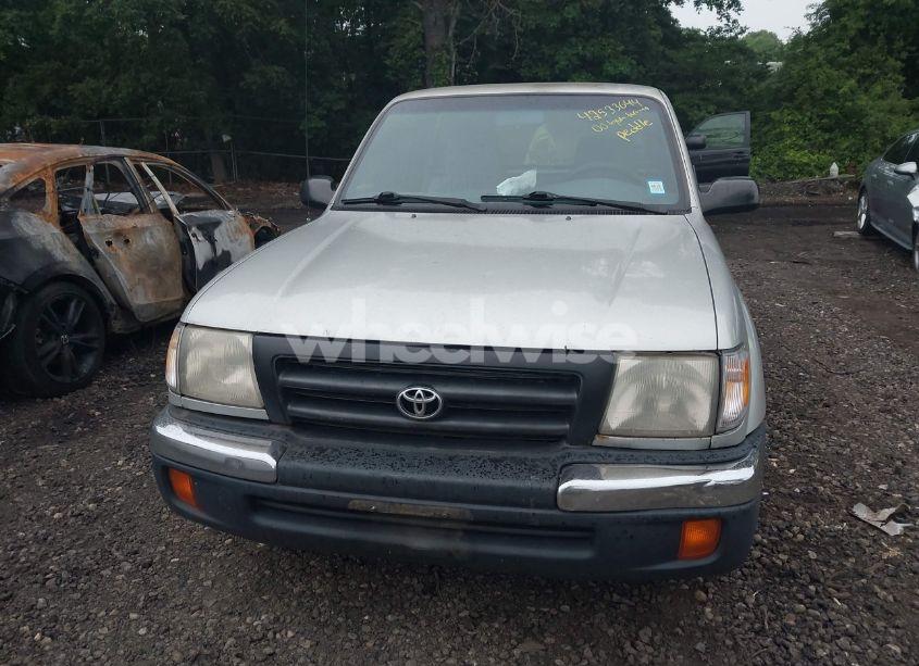 Photo 6 of 2000 Toyota Tacoma (VIN 5TENL42N0YZ703316)