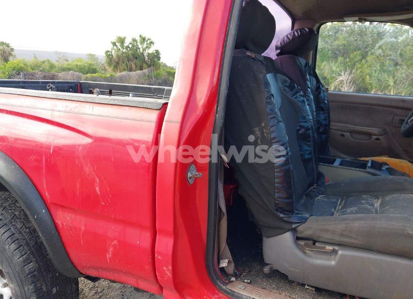 Photo 8 of 2001 Toyota Tacoma (VIN 5TENL42N31Z842572)