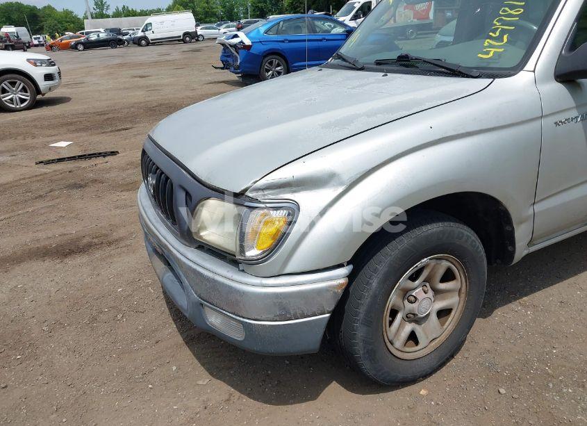 Photo 6 of 2001 Toyota Tacoma (VIN 5TENL42N31Z873658)