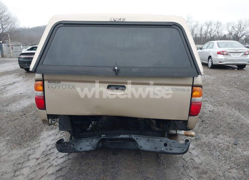 Photo 16 of 2002 Toyota Tacoma (VIN 5TENL42N52Z035424)
