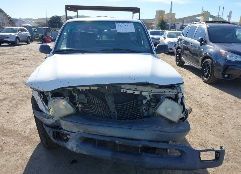 Photo 13 of 2002 Toyota Tacoma (VIN 5TENL42N62Z059523)