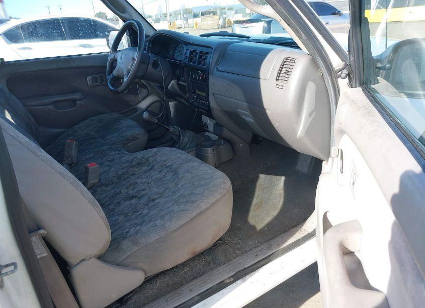 Photo 5 of 2002 Toyota Tacoma (VIN 5TENL42N62Z059523)