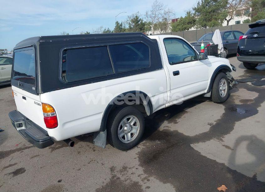 Photo 4 of 2002 Toyota Tacoma (VIN 5TENL42N62Z110440)