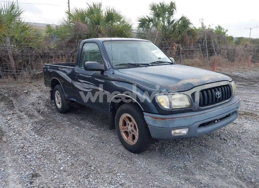 2002 Toyota Tacoma (VIN 5TENL42N62Z898247) main photo
