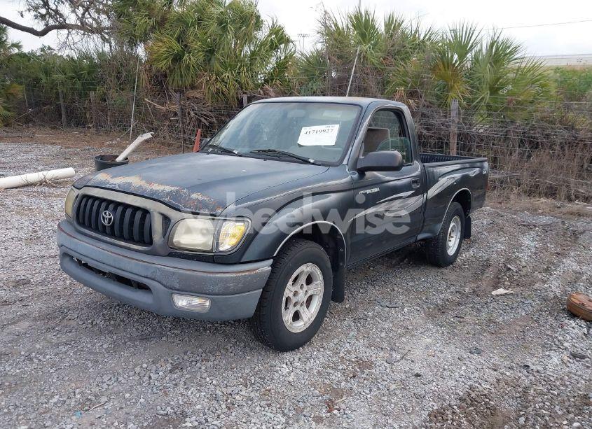 Photo 2 of 2002 Toyota Tacoma (VIN 5TENL42N62Z898247)