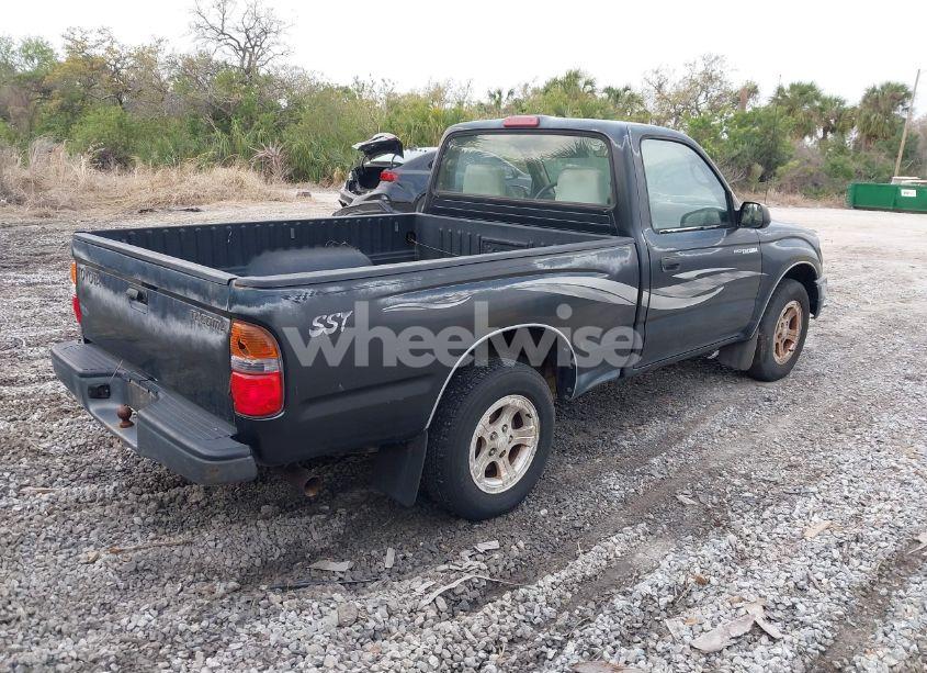 Photo 4 of 2002 Toyota Tacoma (VIN 5TENL42N62Z898247)