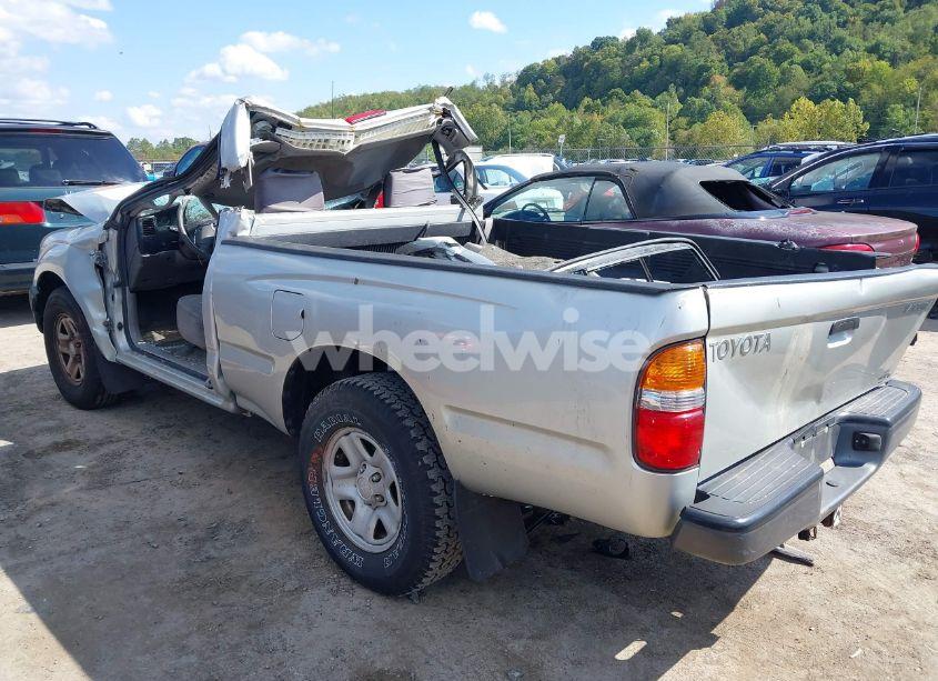 Photo 3 of 2002 Toyota Tacoma (VIN 5TENL42N72Z032783)