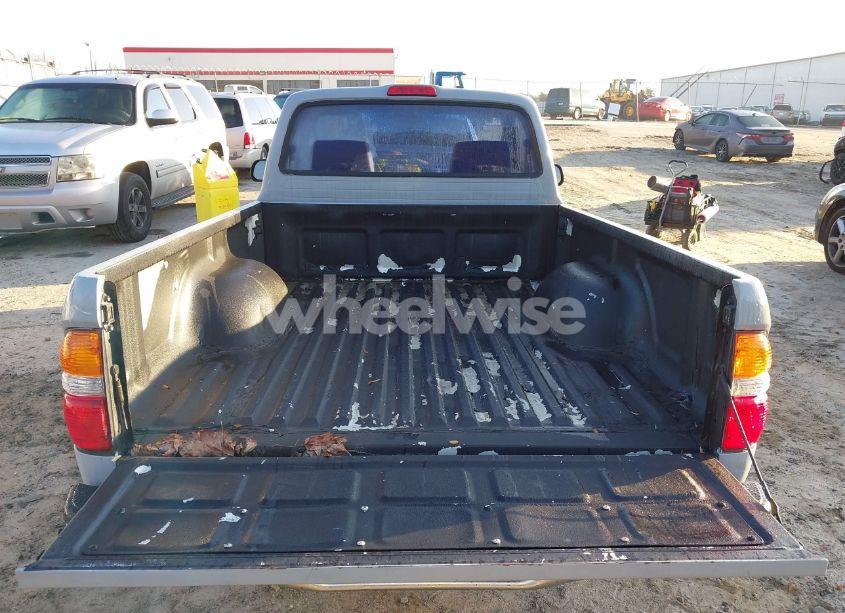 Photo 8 of 2002 Toyota Tacoma (VIN 5TENL42N72Z889346)