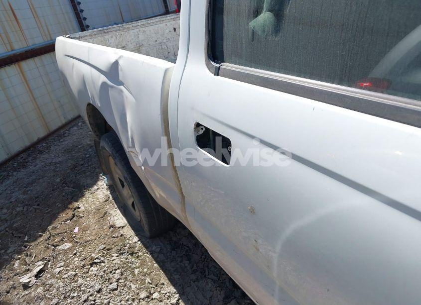 Photo 6 of 2004 Toyota Tacoma (VIN 5TENL42N94Z433223)