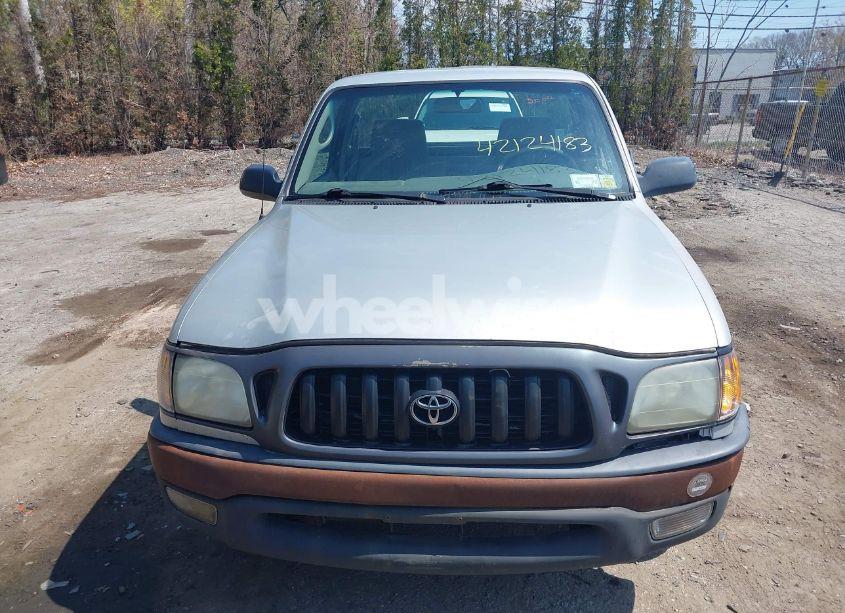 Photo 6 of 2004 Toyota Tacoma (VIN 5TENL42NX4Z404121)