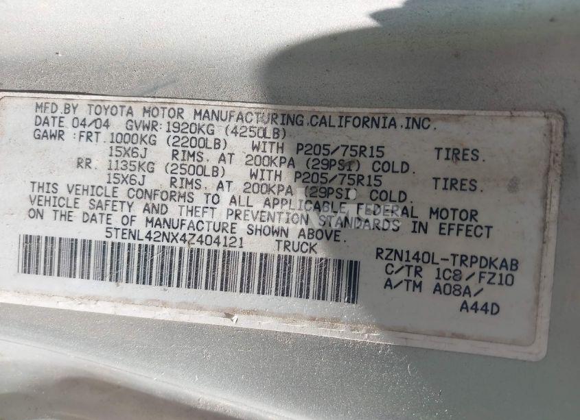 Photo 9 of 2004 Toyota Tacoma (VIN 5TENL42NX4Z404121)