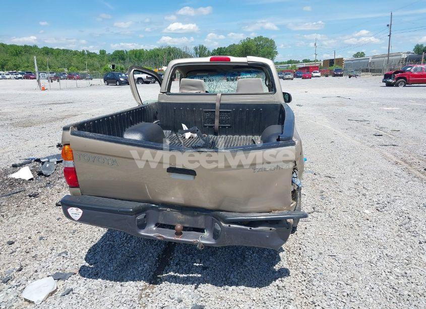 Photo 17 of 2004 Toyota Tacoma (VIN 5TENL42NX4Z454470)