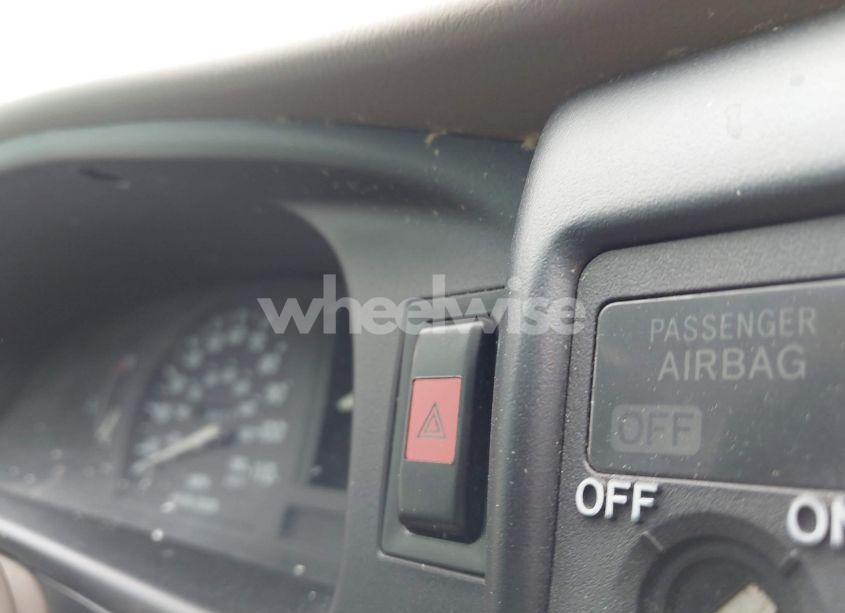 Photo 7 of 2004 Toyota Tacoma (VIN 5TENL42NX4Z454470)