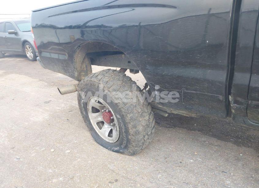 Photo 12 of 2003 Toyota Tacoma PRERUNNER (VIN 5TENM92N13Z165549)