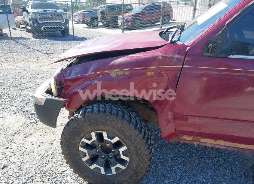 Photo 13 of 2000 Toyota Tacoma PRERUNNER (VIN 5TENM92N1YZ695558)