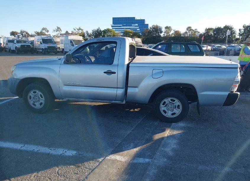 Photo 14 of 2005 Toyota Tacoma (VIN 5TENX22N35Z018120)