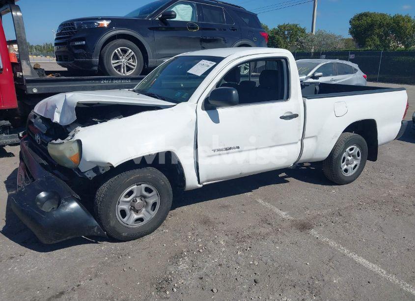 Photo 2 of 2005 Toyota Tacoma (VIN 5TENX22N45Z026257)