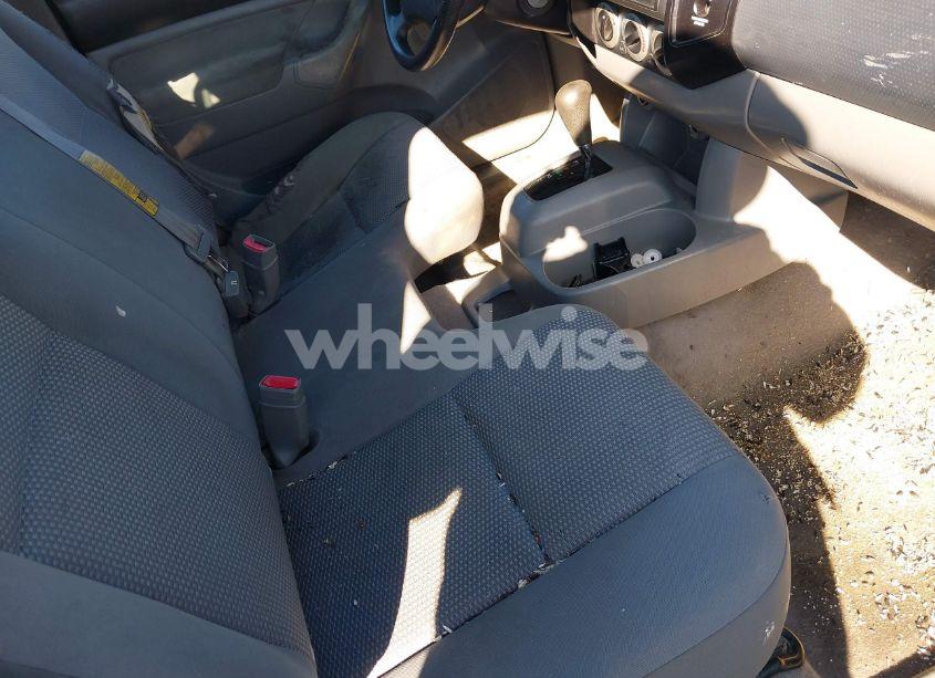 Photo 5 of 2005 Toyota Tacoma (VIN 5TENX22N65Z049104)