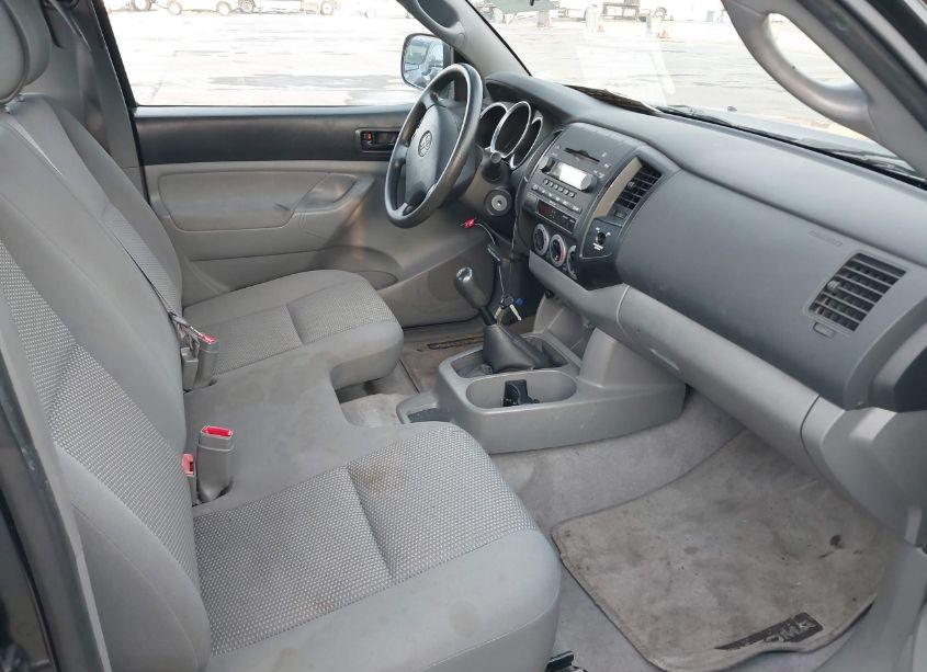 Photo 5 of 2005 Toyota Tacoma (VIN 5TENX22N75Z072178)