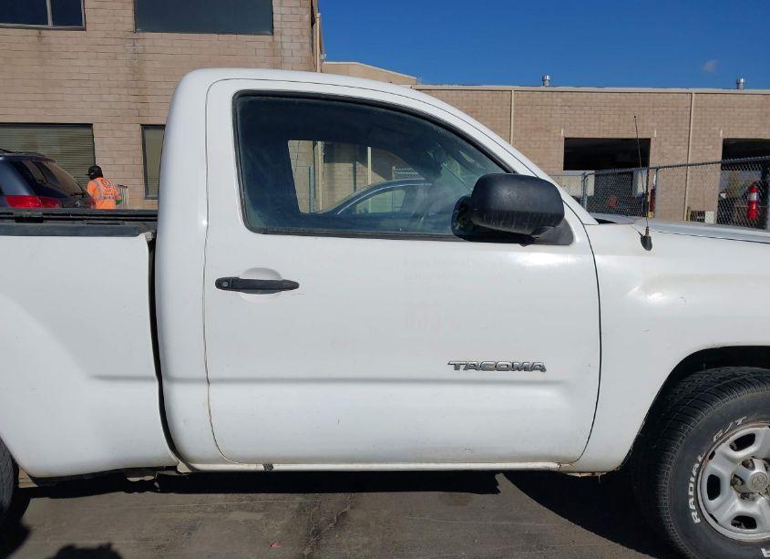 Photo 13 of 2005 Toyota Tacoma (VIN 5TENX22N95Z071663)