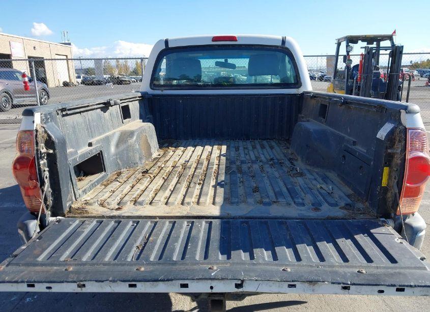 Photo 8 of 2005 Toyota Tacoma (VIN 5TENX22N95Z071663)