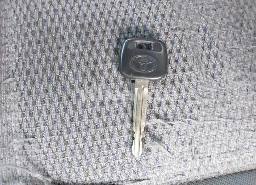 Photo 11 of 2005 Toyota Tacoma (VIN 5TENX22NX5Z135483)