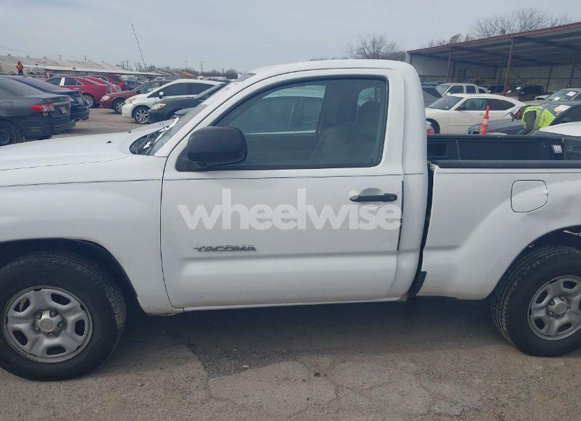 Photo 14 of 2010 Toyota Tacoma N/A (VIN 5TENX4CN2AZ680940)