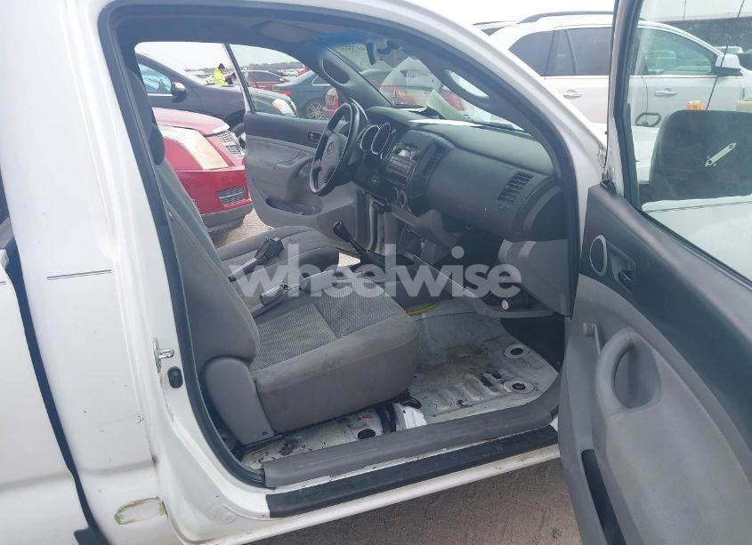 Photo 5 of 2010 Toyota Tacoma N/A (VIN 5TENX4CN2AZ680940)