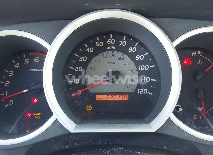 Photo 7 of 2010 Toyota Tacoma N/A (VIN 5TENX4CN2AZ680940)