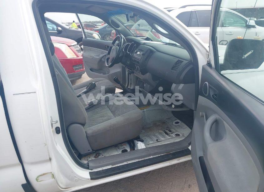 Photo 8 of 2010 Toyota Tacoma N/A (VIN 5TENX4CN2AZ680940)