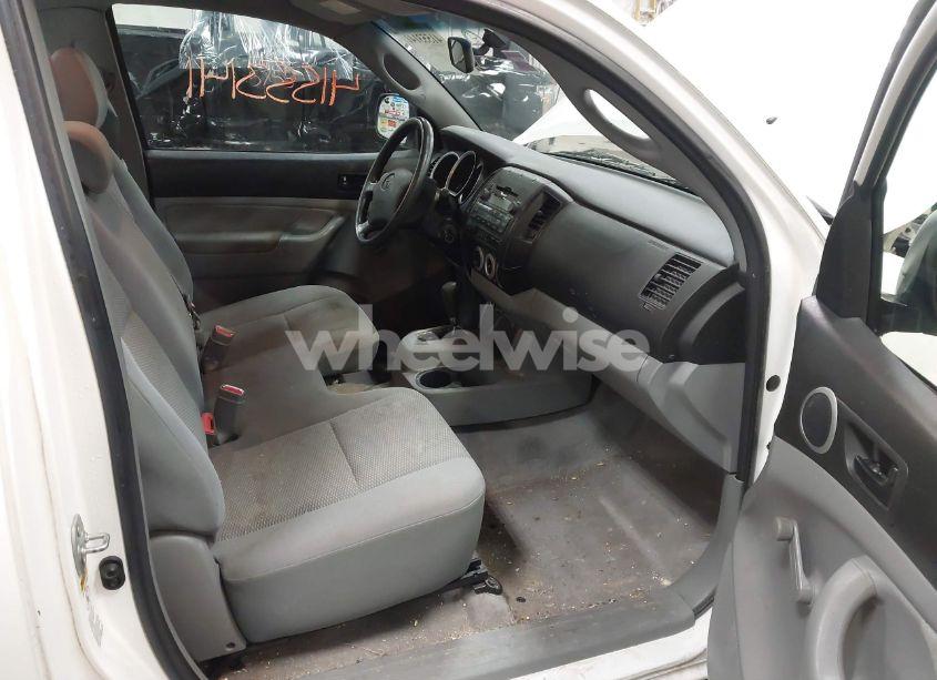 Photo 5 of 2010 Toyota Tacoma (VIN 5TENX4CN2AZ725309)