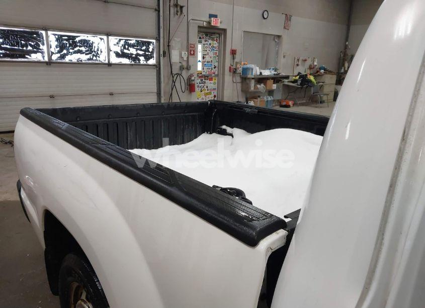 Photo 8 of 2010 Toyota Tacoma (VIN 5TENX4CN2AZ725309)