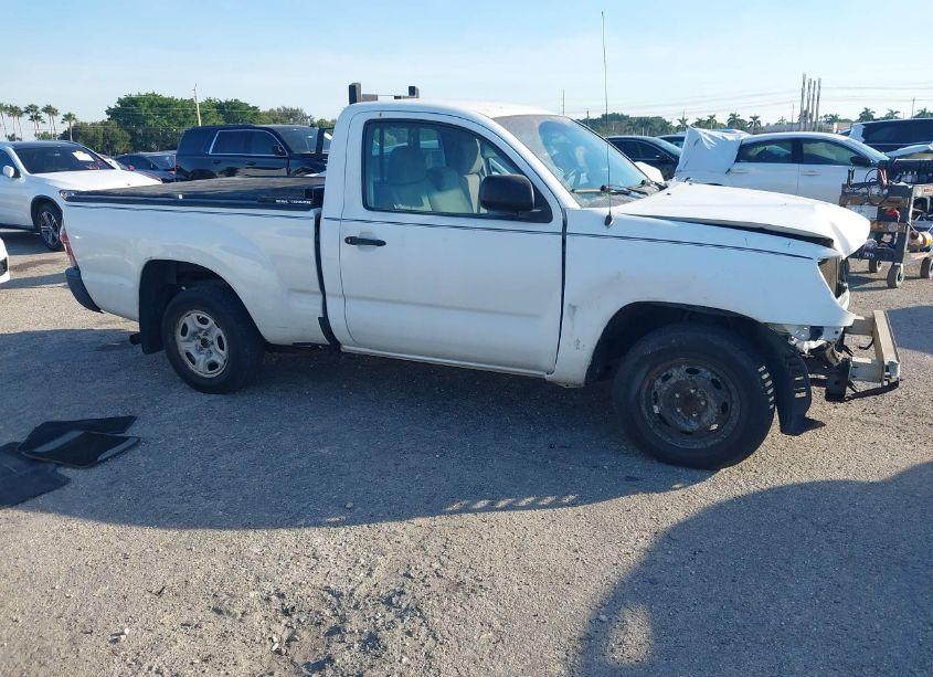 2010 Toyota Tacoma (VIN 5TENX4CN3AZ730339) main photo