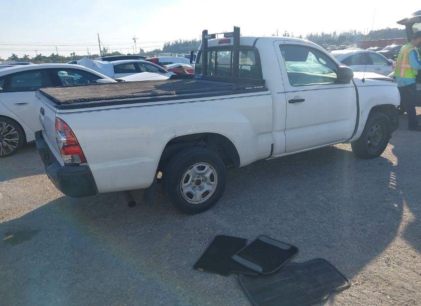 Photo 4 of 2010 Toyota Tacoma (VIN 5TENX4CN3AZ730339)