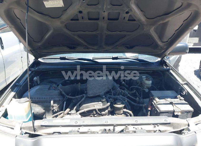 Photo 10 of 2010 Toyota Tacoma (VIN 5TENX4CN4AZ687209)