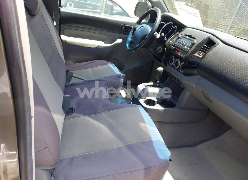 Photo 5 of 2010 Toyota Tacoma (VIN 5TENX4CN4AZ687209)