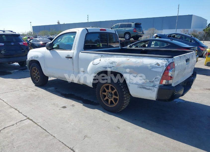 Photo 3 of 2010 Toyota Tacoma (VIN 5TENX4CN6AZ688085)