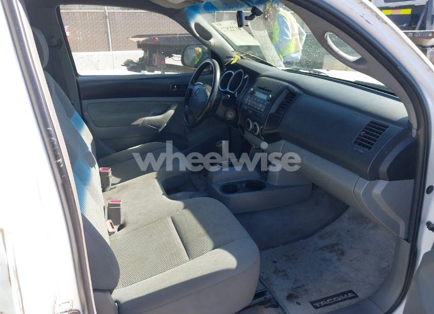 Photo 8 of 2010 Toyota Tacoma (VIN 5TENX4CN6AZ688085)