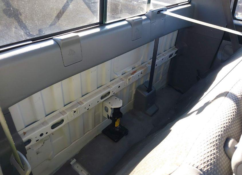 Photo 8 of 2010 Toyota Tacoma (VIN 5TENX4CN9AZ743693)