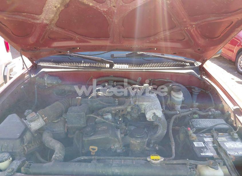 Photo 10 of 2002 Toyota Tacoma (VIN 5TEPM62N02Z041892)
