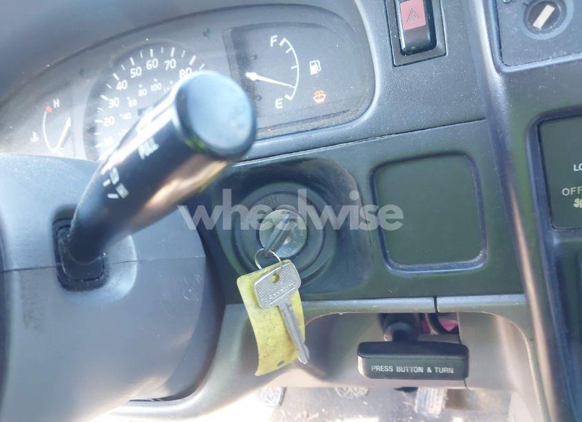Photo 11 of 2002 Toyota Tacoma (VIN 5TEPM62N02Z041892)