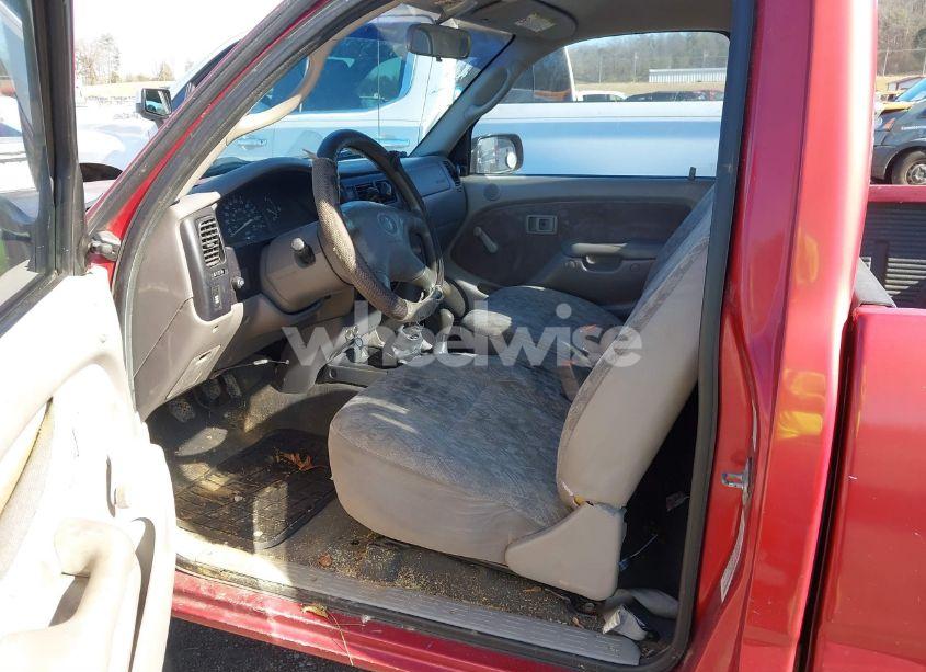 Photo 8 of 2002 Toyota Tacoma (VIN 5TEPM62N02Z041892)